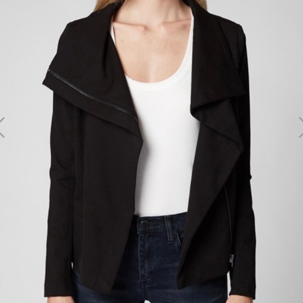 Blank NYC Women's Caviar Blazer Medium Stretch Medium